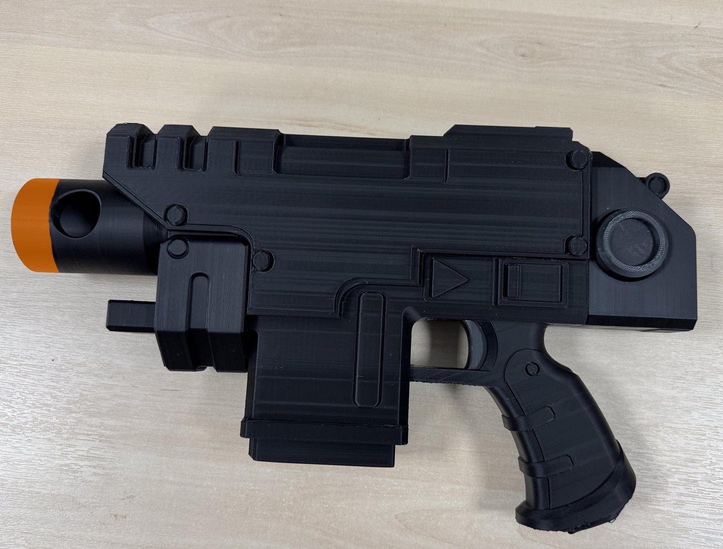 SM2 Bolt Pistol Cosplay Prop - 3D Printed Cosplay/DIY Piece