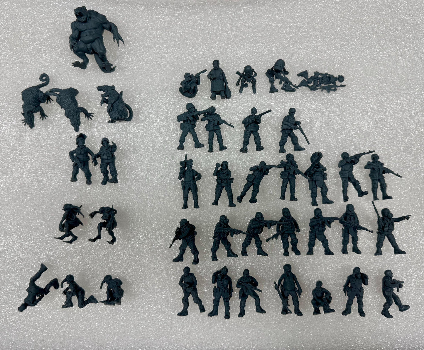 Post Apocalyptic Miniatures: Tales from the Radiation Zone Collection