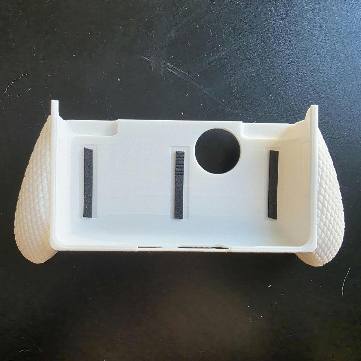 Ayn Thor Comfort Grip
